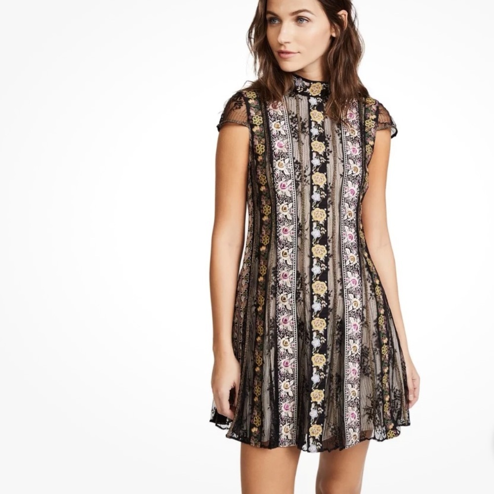 Alice + Olivia Gwyneth Embroidered High Neck Dress Black Floral Size 2